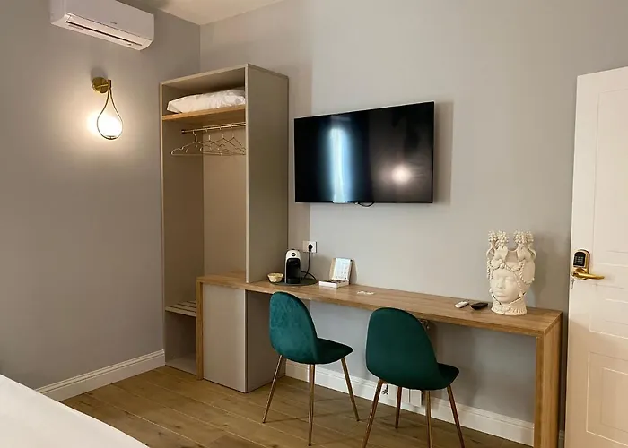 Krysos Luxury Bed and breakfast 4*