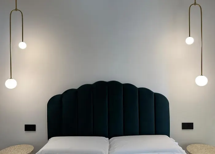 Krysos Luxury לינה וארוחת בוקר 4*