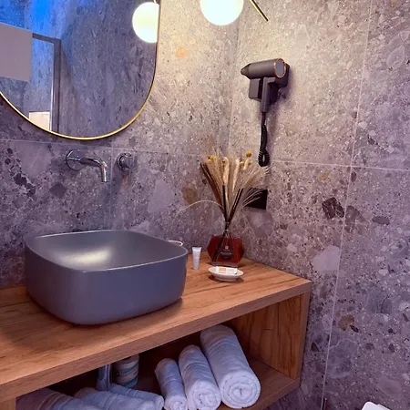 Couette-café Krysos Luxury 4*